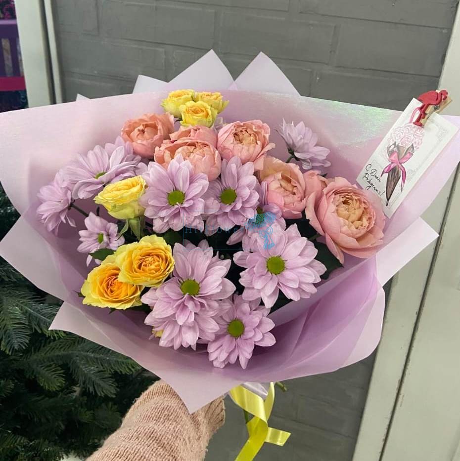 Букет цветов из: Хризантемы и Розы